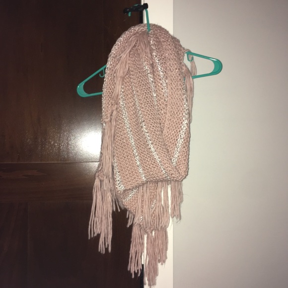 Collectioneighteen Triangular Scarf - Picture 6 of 6